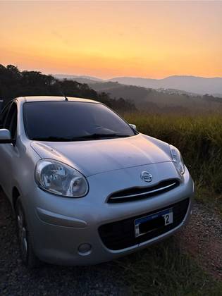NISSAN MARCH 1.6 SR 16V FLEX 4P MANUAL